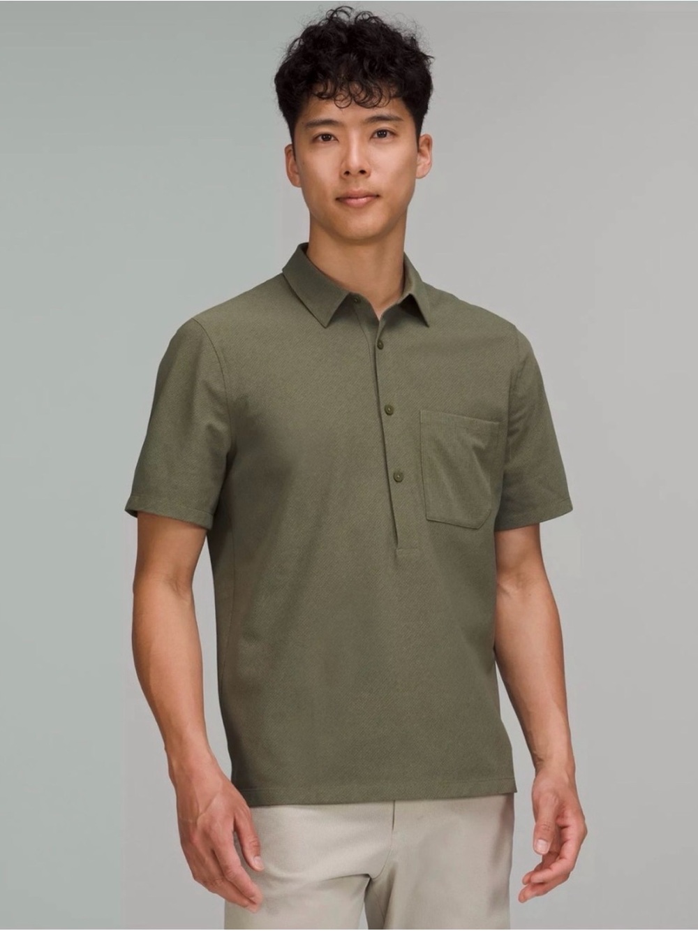 lululemon athletica Men's WovenAir Popover Polo in Olive